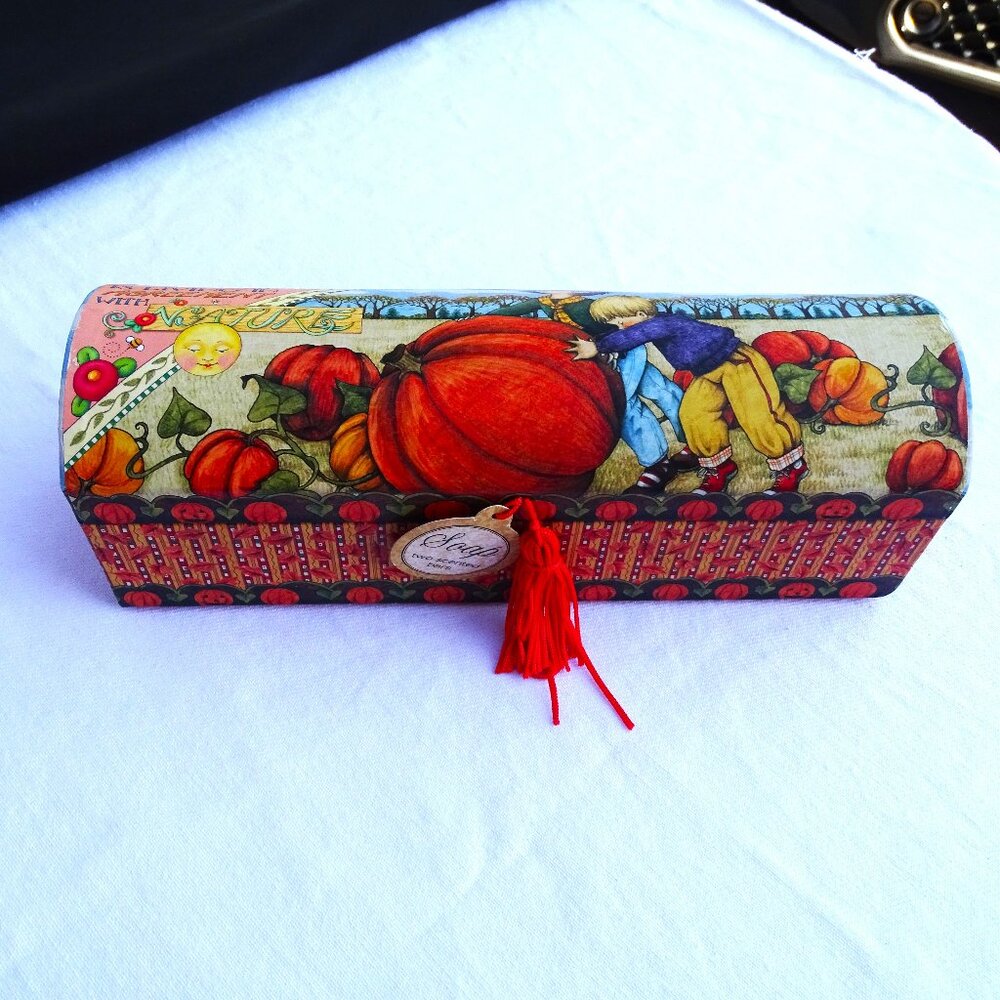 Mary Engelbreit Keepsake Gift Box with Jasmine Soaps